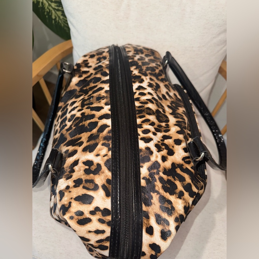 Kathy Van Zeeland Leopard Animal Print Duffle Travel Shoulder Weekender Purse XL - Picture 10 of 16